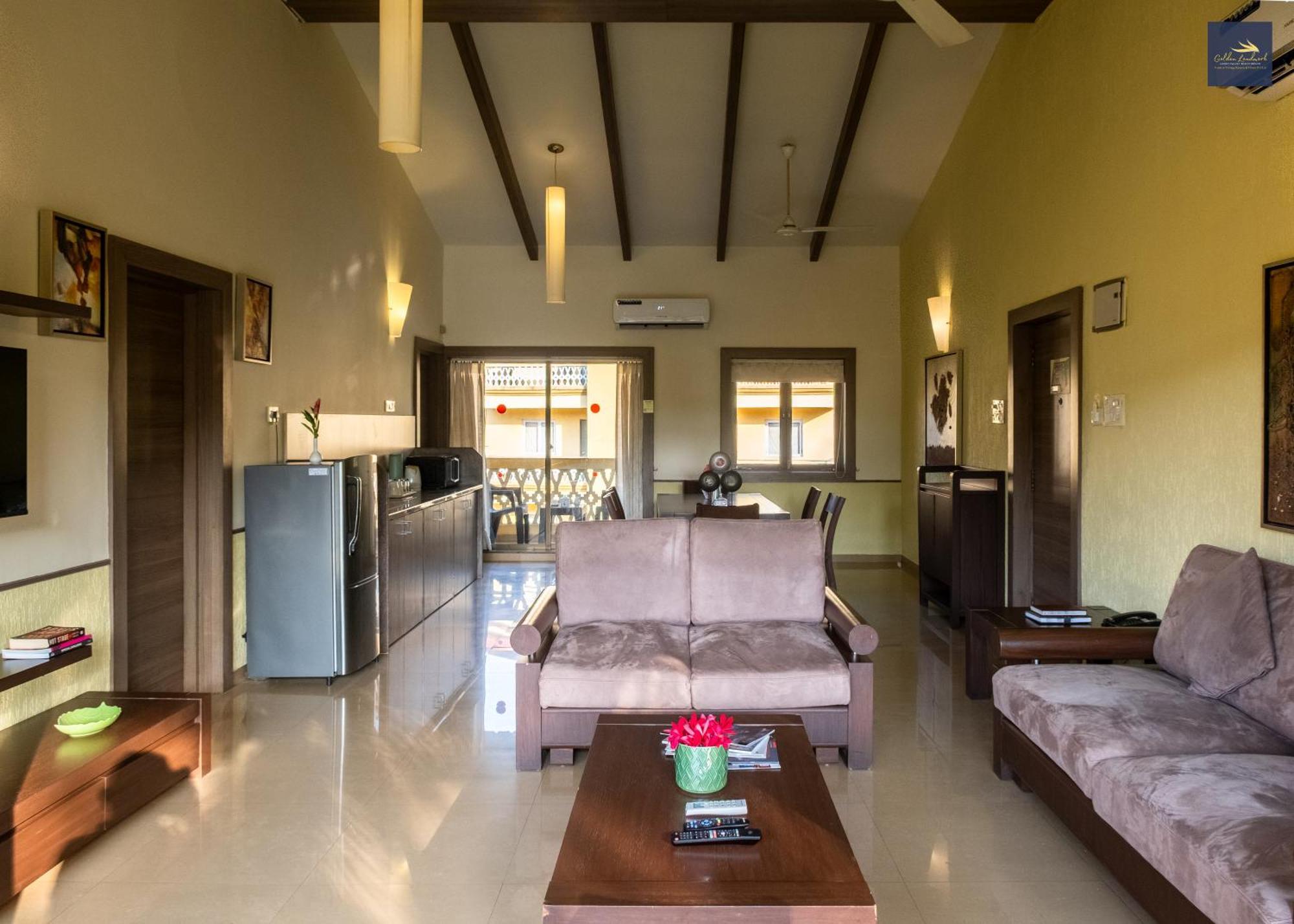 Golden Landmark Green Valley Beach Resort Dona Paula Buitenkant foto